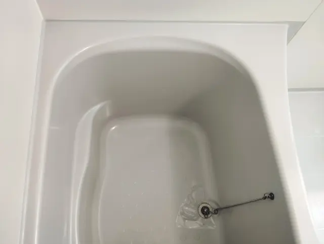 浴槽やエプロン内部からの水漏れ